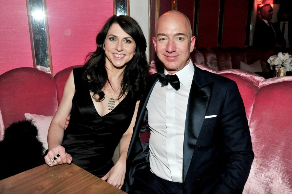 Mackenzie Bezos holds 42% stacks of Amazon